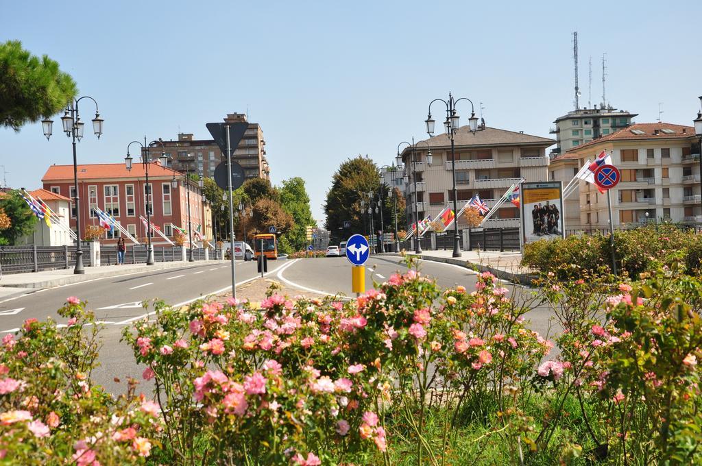 Apartment Ponte Delle Nazioni Parma Zimmer foto